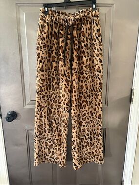 Leopard Print Wide-Leg Lounge Pants- fluffy and warm